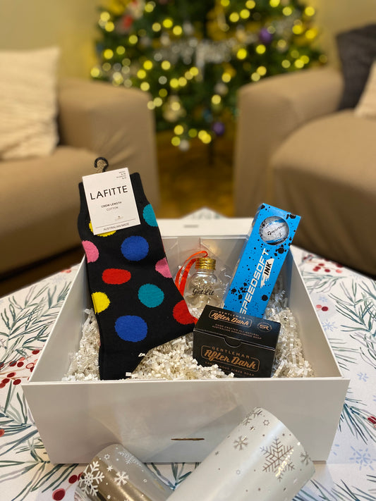 Gentleman’s Christmas Gin & Golf Box